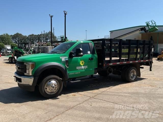 Ford F-450 Platós / Ponyvás teherautók