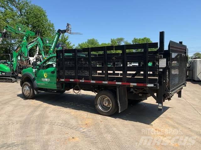 Ford F-450 Platós / Ponyvás teherautók