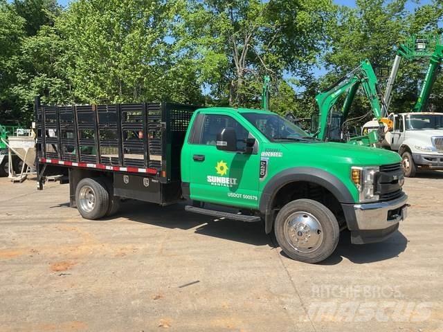 Ford F-450 Platós / Ponyvás teherautók