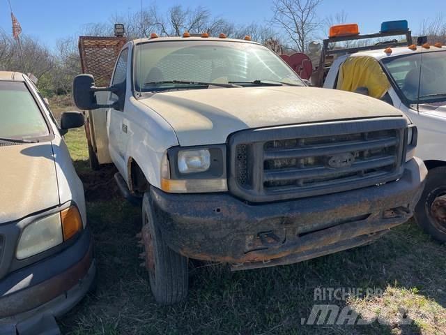 Ford F-450 Kis teherszállító/Platós kocsi