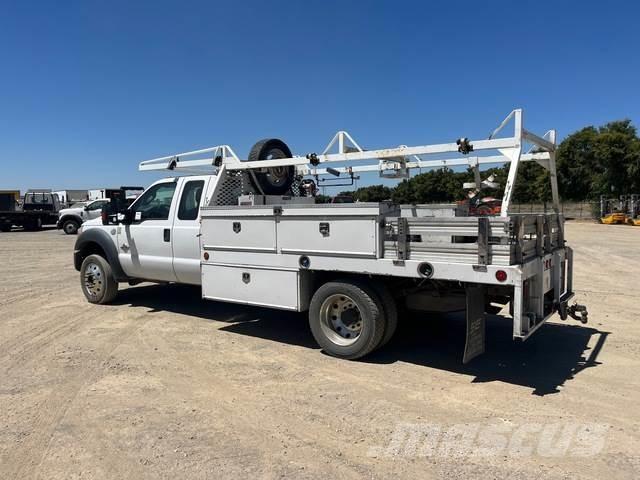 Ford F-450 Platós / Ponyvás teherautók