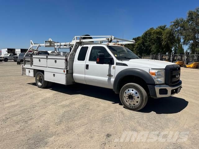 Ford F-450 Platós / Ponyvás teherautók
