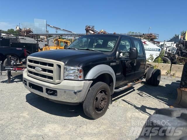 Ford F-450 Vezetőfülke és belső tartozékok