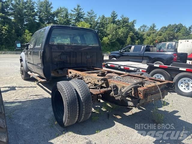 Ford F-450 Vezetőfülke és belső tartozékok