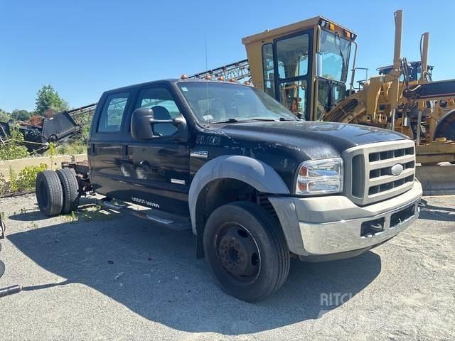 Ford F-450 Vezetőfülke és belső tartozékok