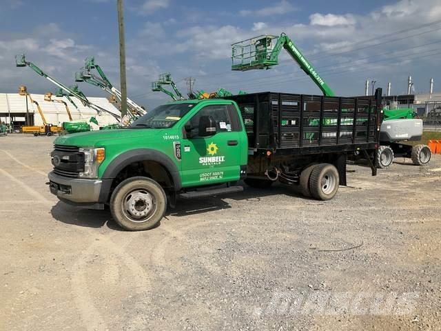 Ford F-450 Platós / Ponyvás teherautók
