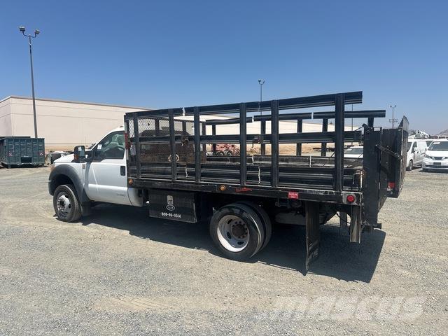 Ford F-450 Platós / Ponyvás teherautók