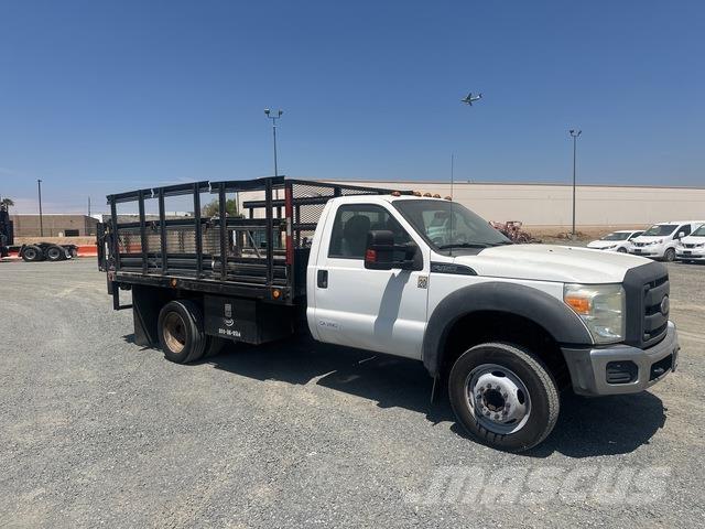 Ford F-450 Platós / Ponyvás teherautók