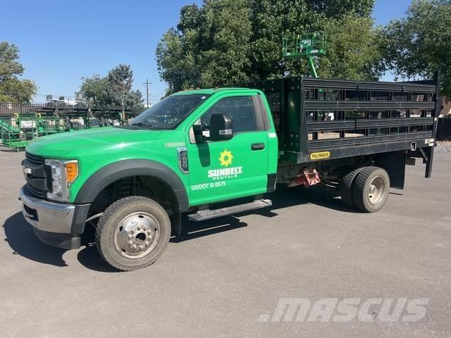 Ford F-450 Platós / Ponyvás teherautók