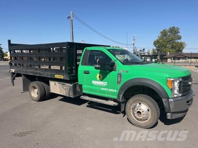 Ford F-450 Platós / Ponyvás teherautók