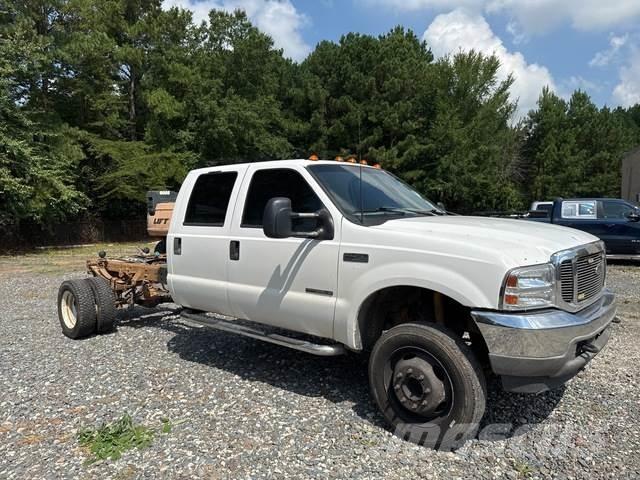 Ford F-450 Vezetőfülke és belső tartozékok