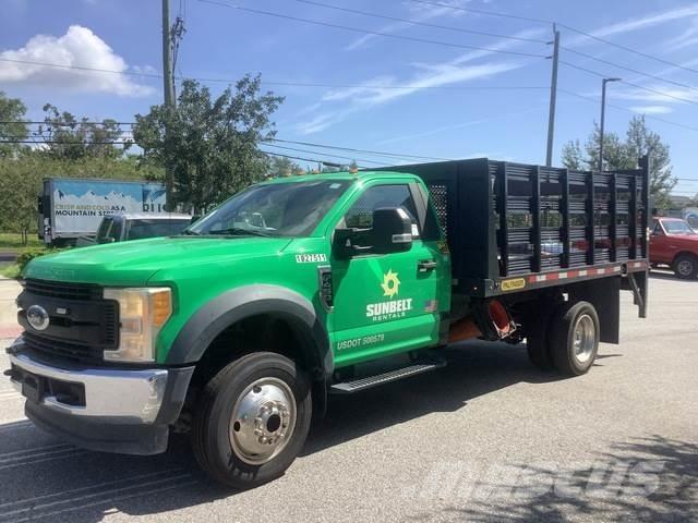 Ford F-450 Platós / Ponyvás teherautók