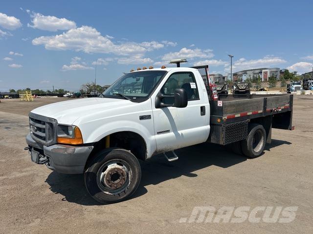 Ford F-450 Platós / Ponyvás teherautók