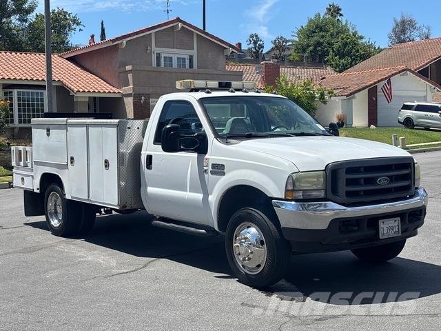 Ford F-450 Kis teherszállító/Platós kocsi