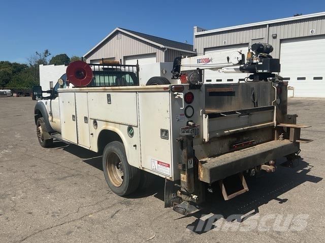 Ford F-450 Közúti karbantartó haszongépek