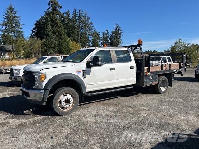 Ford F-450 Platós / Ponyvás teherautók