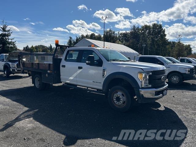 Ford F-450 Platós / Ponyvás teherautók