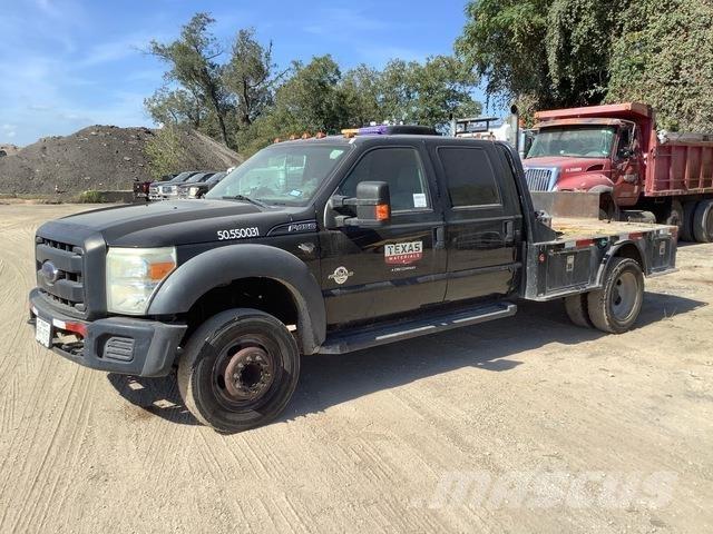 Ford F-450 Platós / Ponyvás teherautók