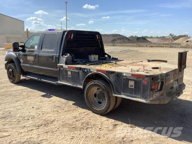 Ford F-450 Platós / Ponyvás teherautók