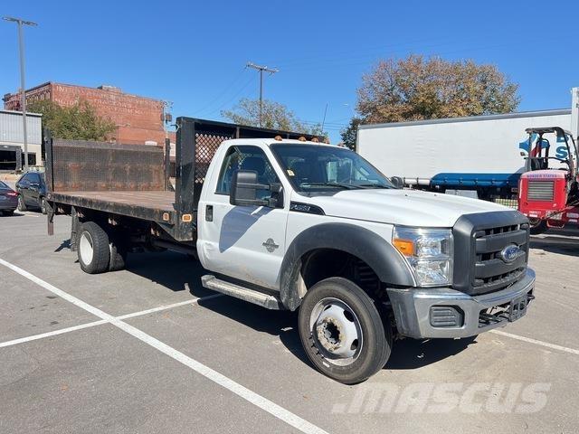Ford F-450 Platós / Ponyvás teherautók