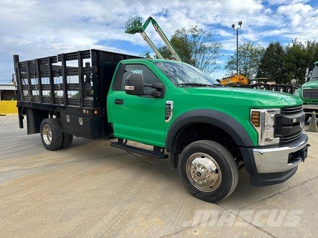 Ford F-450 Platós / Ponyvás teherautók