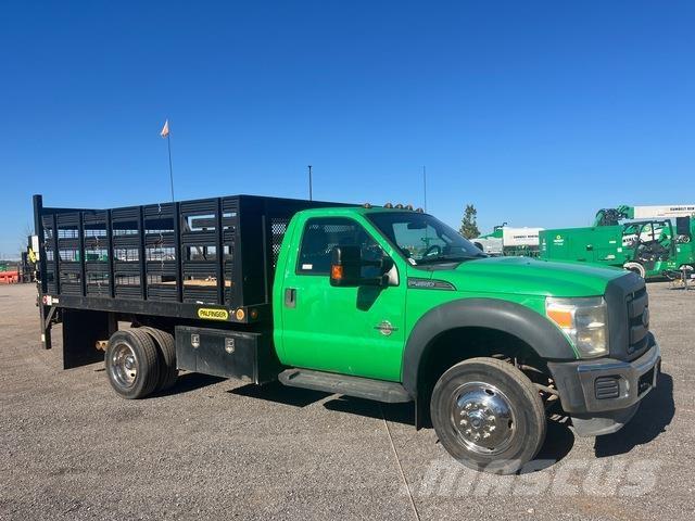 Ford F-450 Platós / Ponyvás teherautók