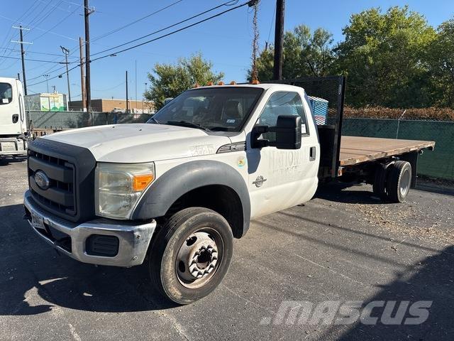 Ford F-450 Platós / Ponyvás teherautók