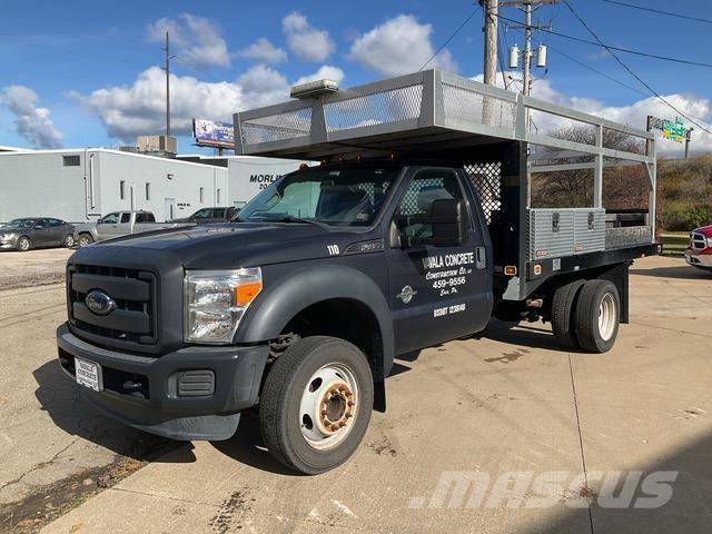 Ford F-450 Platós / Ponyvás teherautók