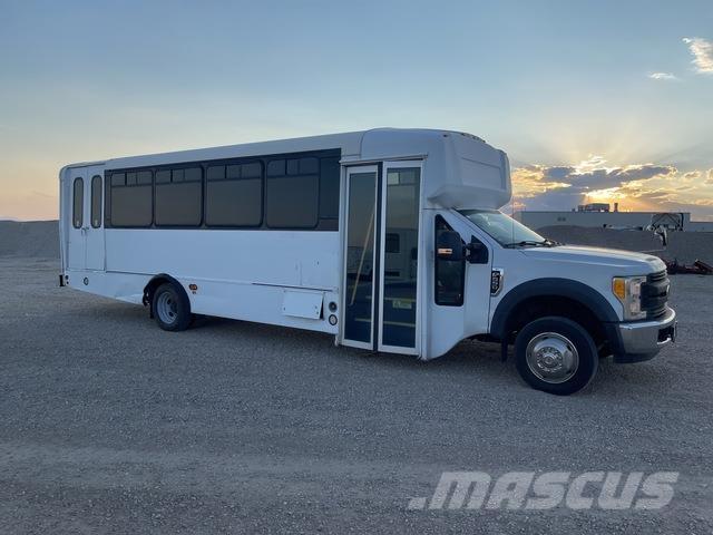 Ford F-550 Kistehergépjárművek