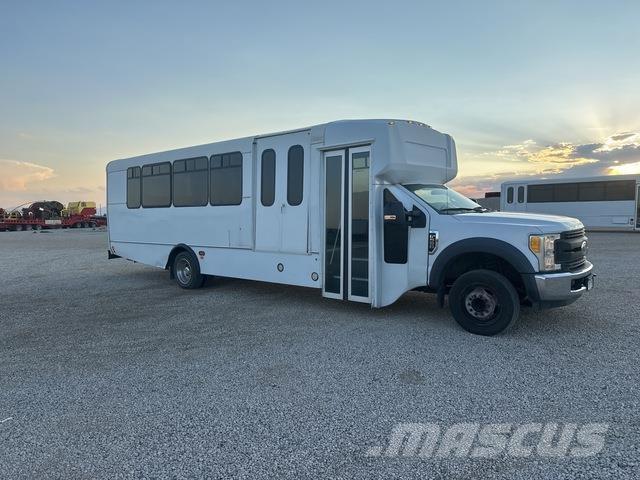 Ford F-550 Kistehergépjárművek