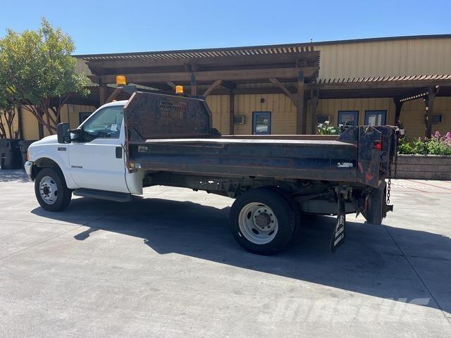 Ford F-550 Billenő teherautók