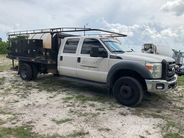Ford F-550 Platós / Ponyvás teherautók
