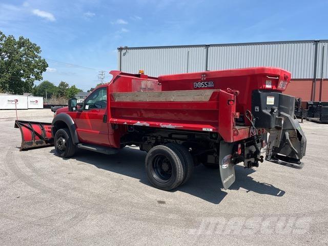 Ford F-550 Hóeltakarítók