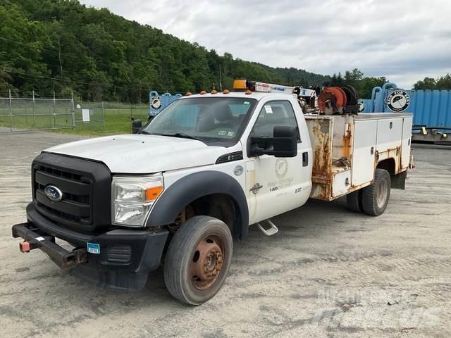 Ford F-550 Közúti karbantartó haszongépek