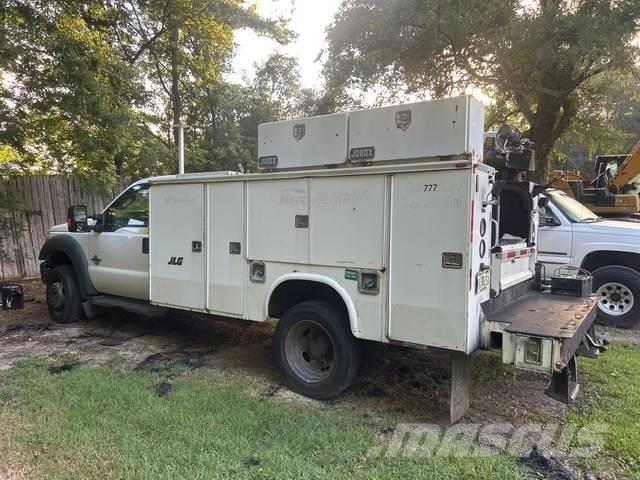 Ford F-550 Közúti karbantartó haszongépek