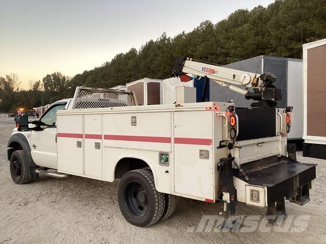 Ford F-550 Közúti karbantartó haszongépek