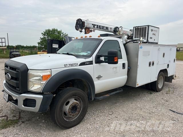 Ford F-550 Közúti karbantartó haszongépek