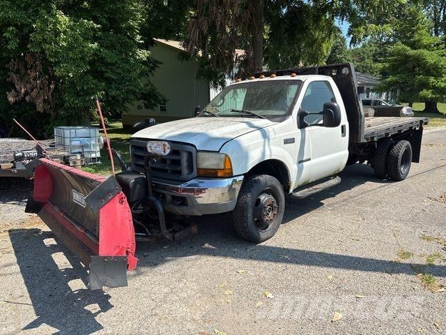 Ford F-550 Platós / Ponyvás teherautók