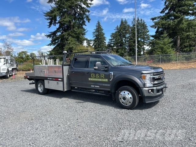 Ford F-550 Platós / Ponyvás teherautók