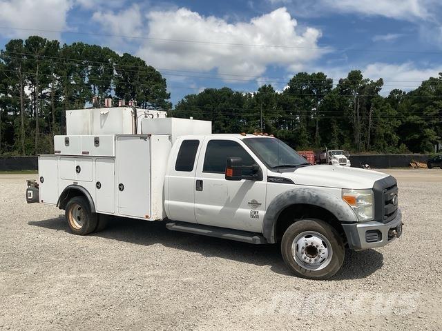 Ford F-550 Tartályos teherautók