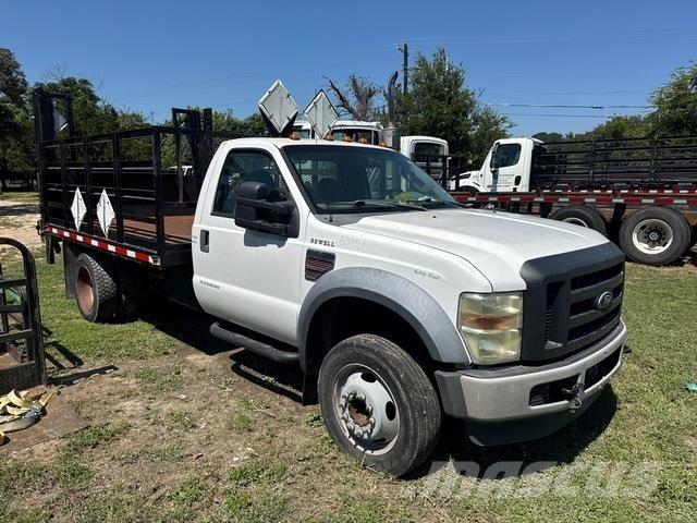 Ford F-550 Platós / Ponyvás teherautók