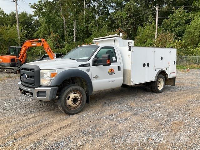 Ford F-550 Tartályos teherautók