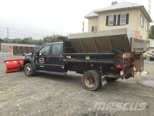 Ford F-550 Hóeltakarítók
