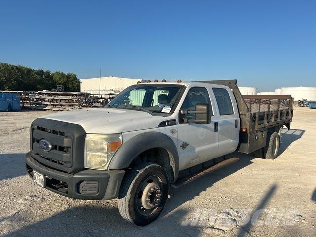 Ford F-550 Platós / Ponyvás teherautók