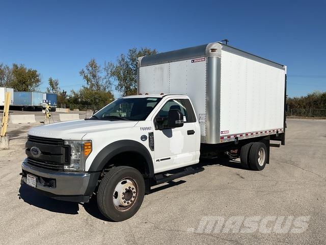Ford F-550 Dobozos teherautók