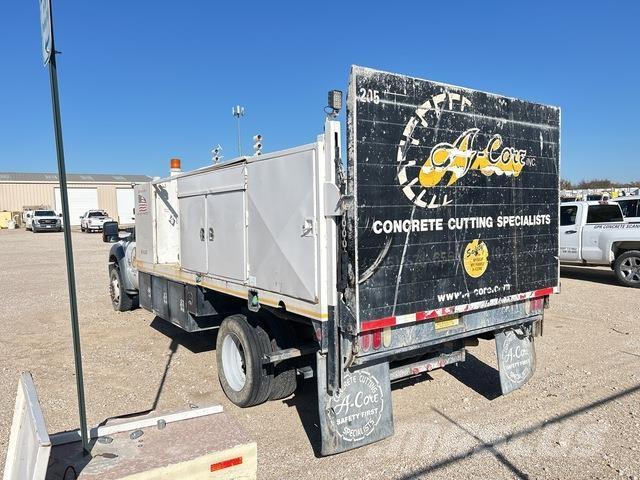 Ford F-550 Építőipar - Egyebek