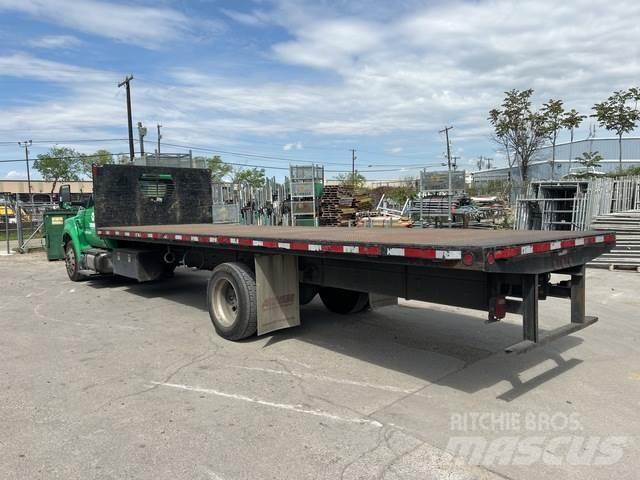 Ford F-650 Platós / Ponyvás teherautók