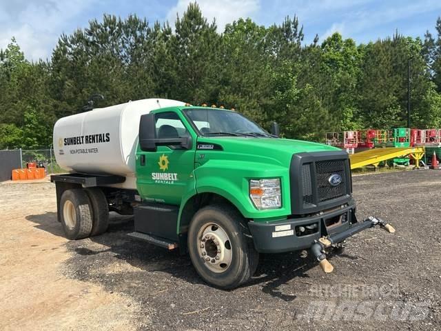 Ford F-650 Vízszállító teherautók