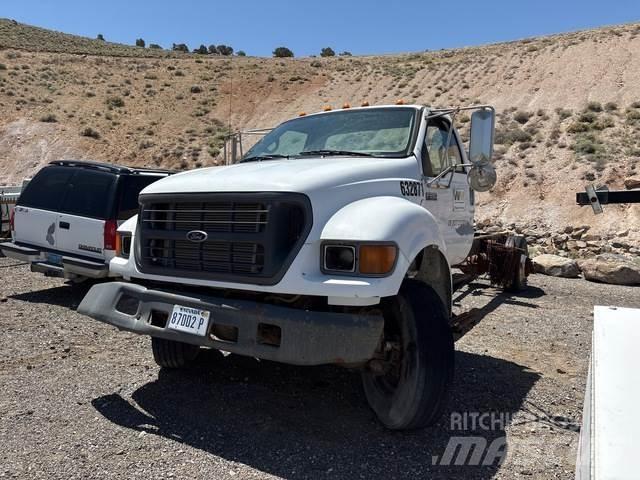 Ford F-650 Vezetőfülke és belső tartozékok