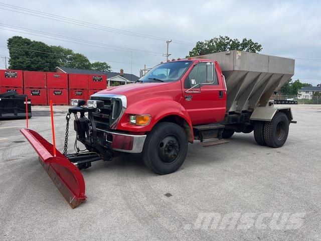 Ford F-650 Hóeltakarítók